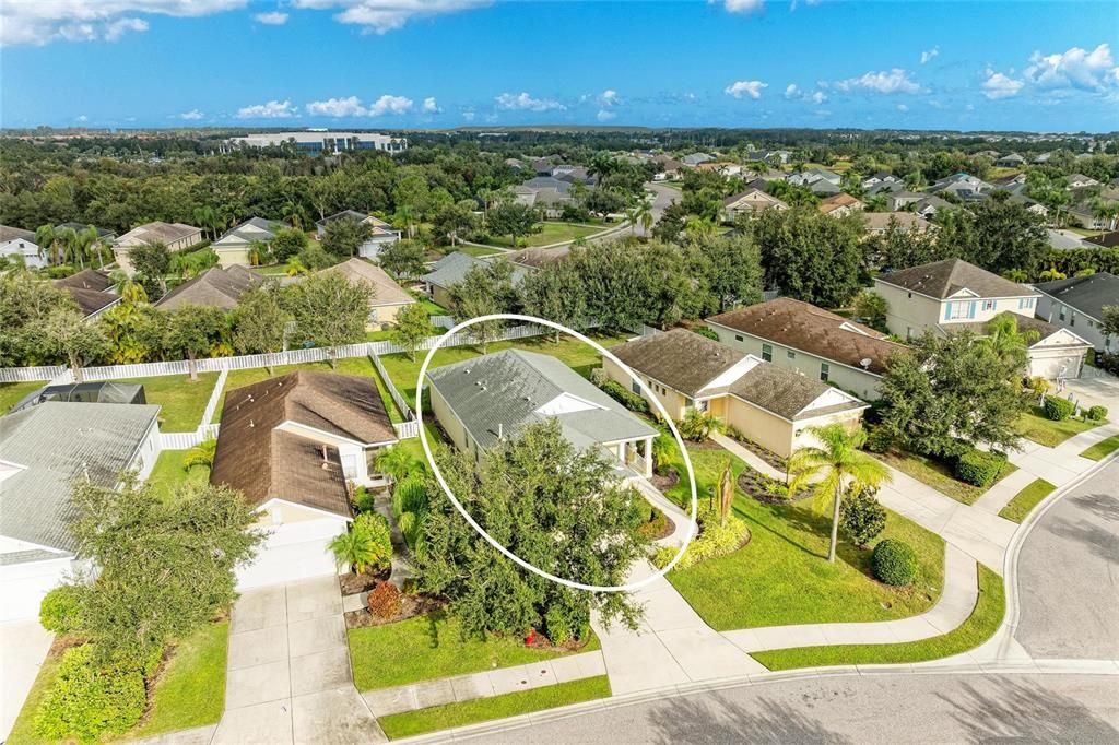 Active With Contract: $375,000 (4 beds, 2 baths, 1487 Square Feet)