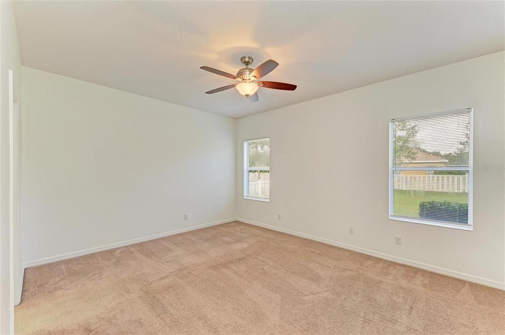 Active With Contract: $375,000 (4 beds, 2 baths, 1487 Square Feet)