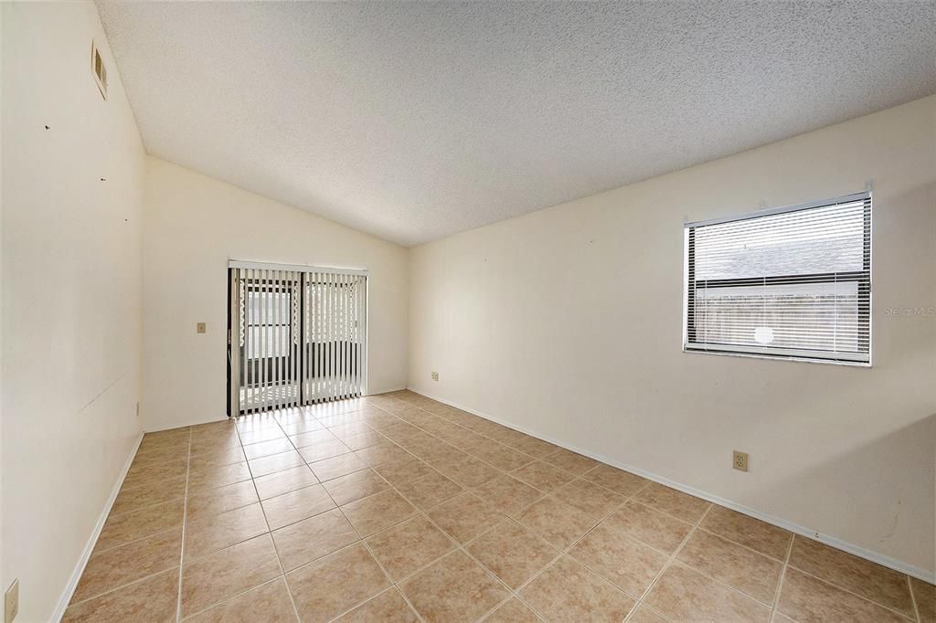 Active With Contract: $375,000 (3 beds, 2 baths, 1504 Square Feet)