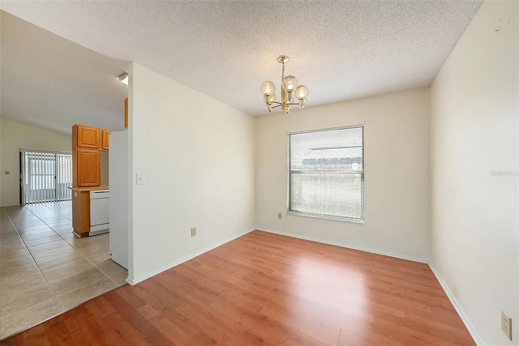 Active With Contract: $375,000 (3 beds, 2 baths, 1504 Square Feet)