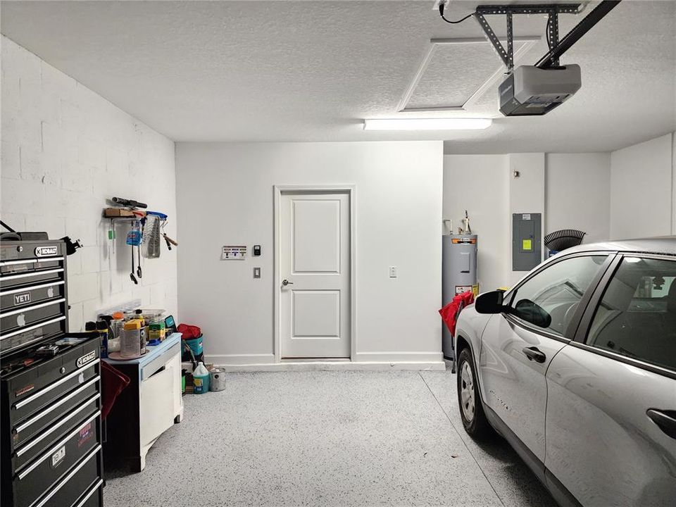 For Sale: $314,900 (2 beds, 2 baths, 1737 Square Feet)