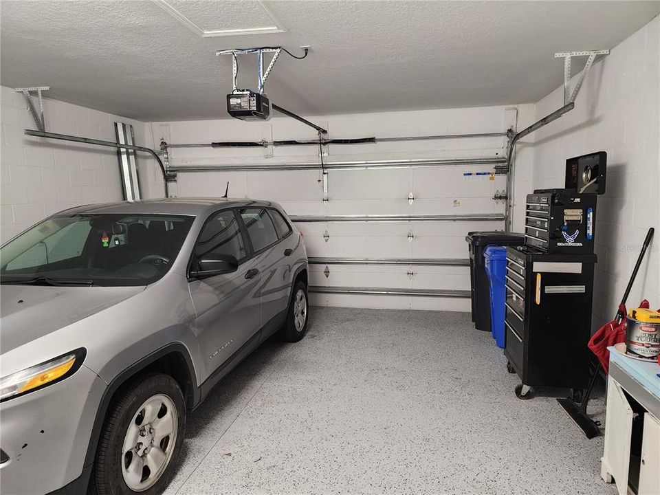 For Sale: $314,900 (2 beds, 2 baths, 1737 Square Feet)