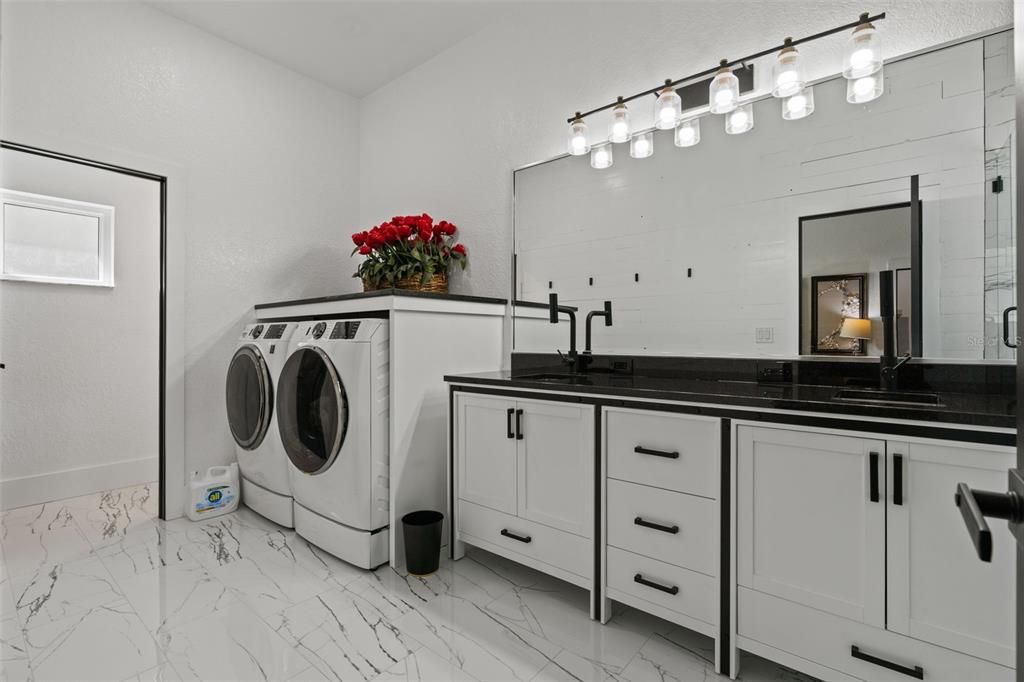 На продажу: $699,500 (3 спален, 2 ванн, 1791 Квадратных фут)