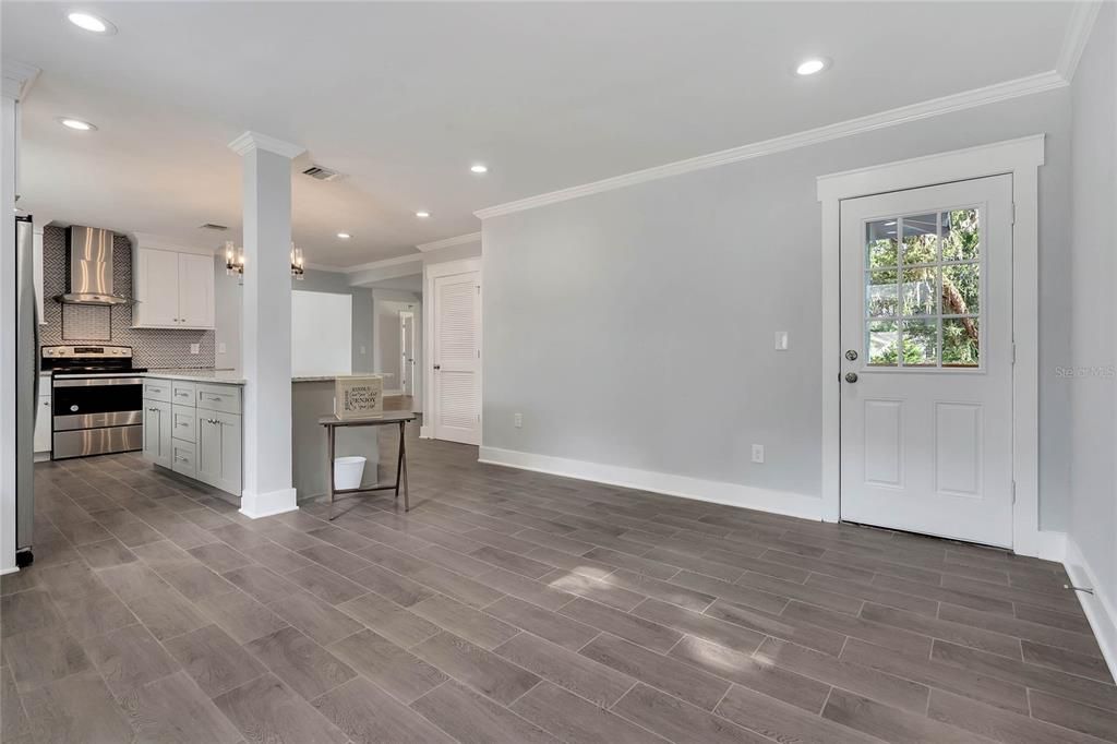 出租: $2,600 (3 贝兹, 2 浴室, 1757 平方英尺)