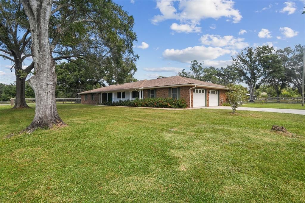 For Sale: $689,000 (4 beds, 3 baths, 3105 Square Feet)