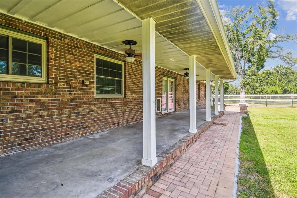 For Sale: $689,000 (4 beds, 3 baths, 3105 Square Feet)