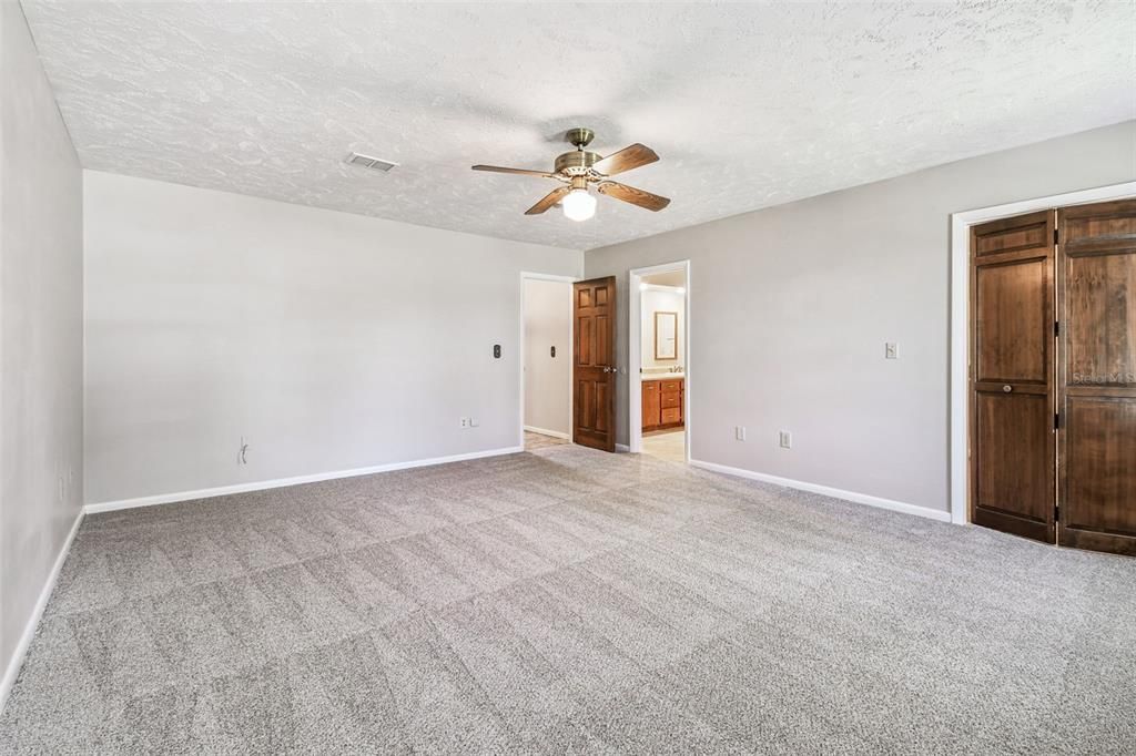 For Sale: $689,000 (4 beds, 3 baths, 3105 Square Feet)