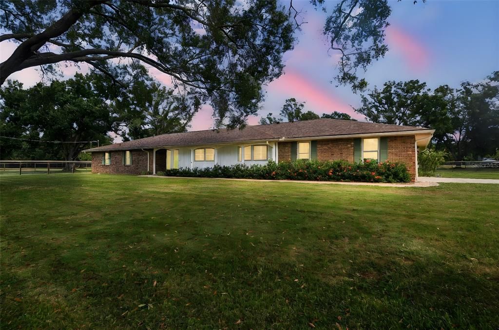 For Sale: $689,000 (4 beds, 3 baths, 3105 Square Feet)