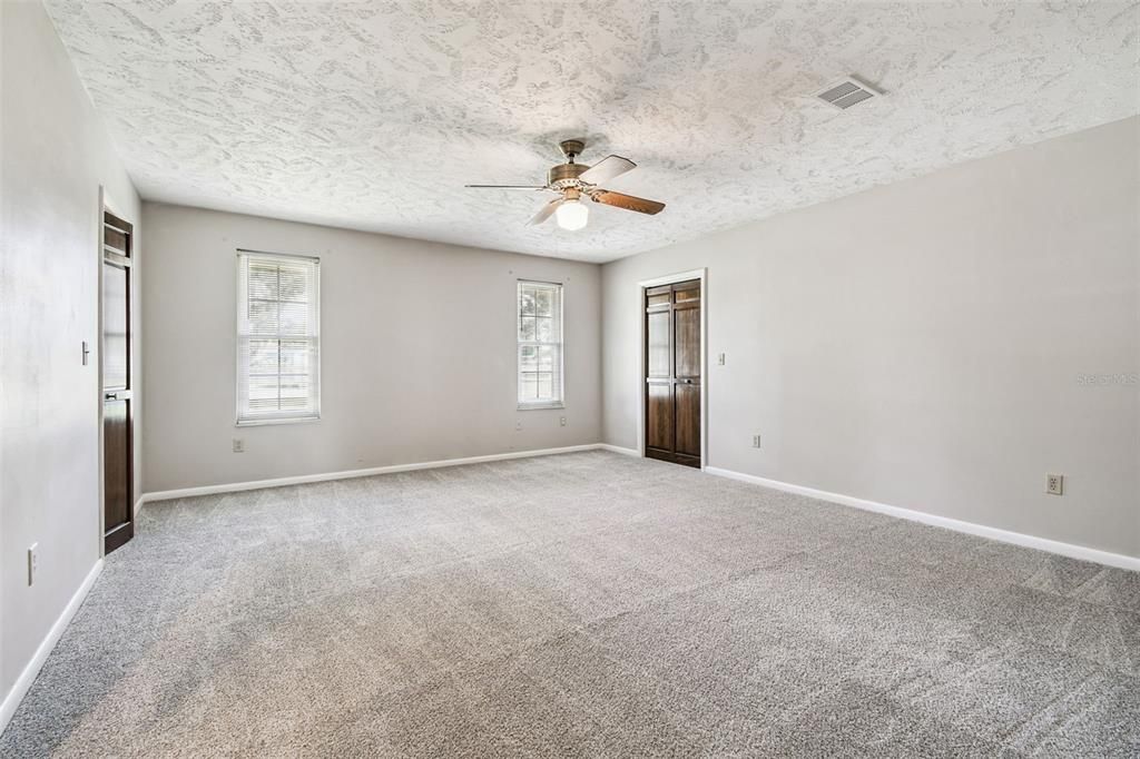 For Sale: $689,000 (4 beds, 3 baths, 3105 Square Feet)