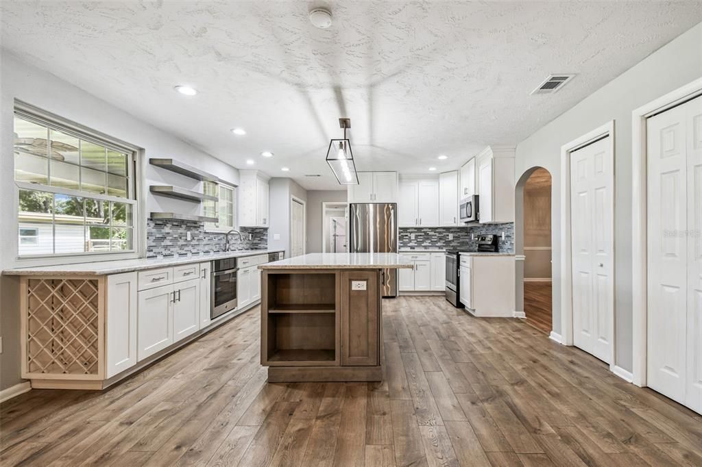 For Sale: $689,000 (4 beds, 3 baths, 3105 Square Feet)