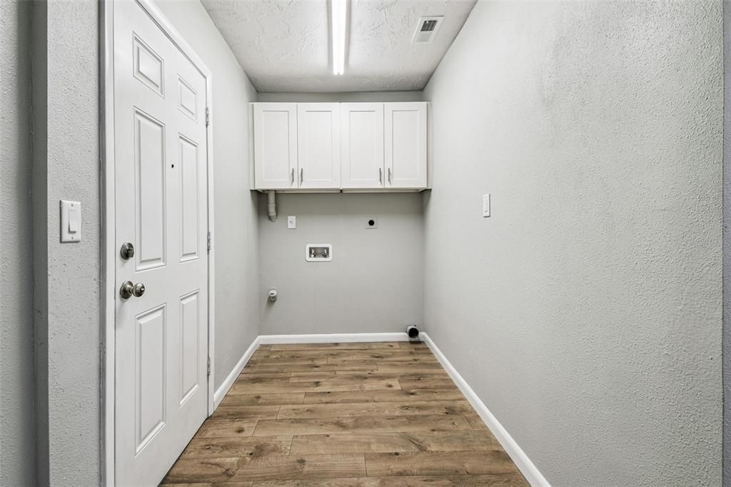 For Sale: $689,000 (4 beds, 3 baths, 3105 Square Feet)