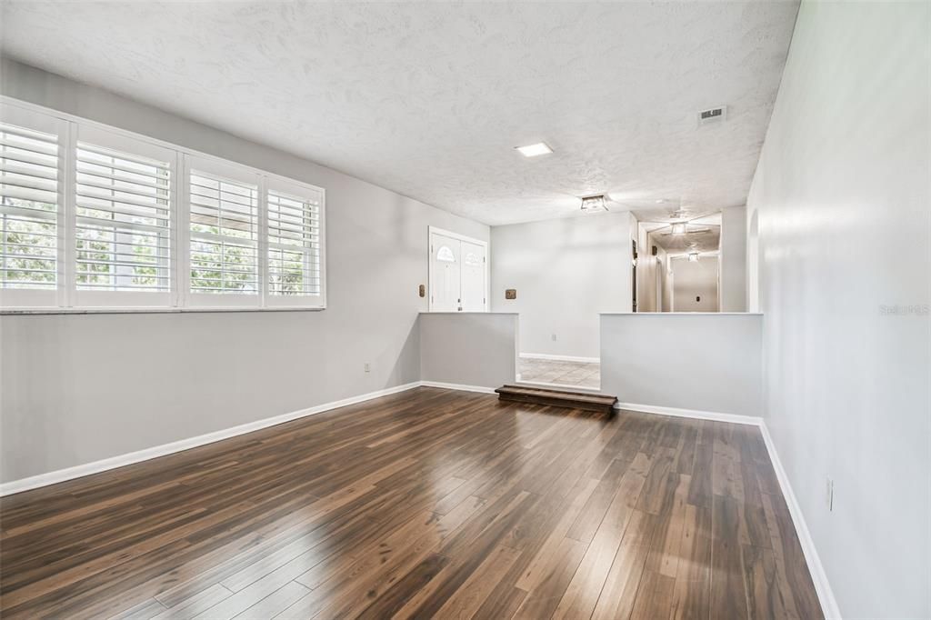 For Sale: $689,000 (4 beds, 3 baths, 3105 Square Feet)