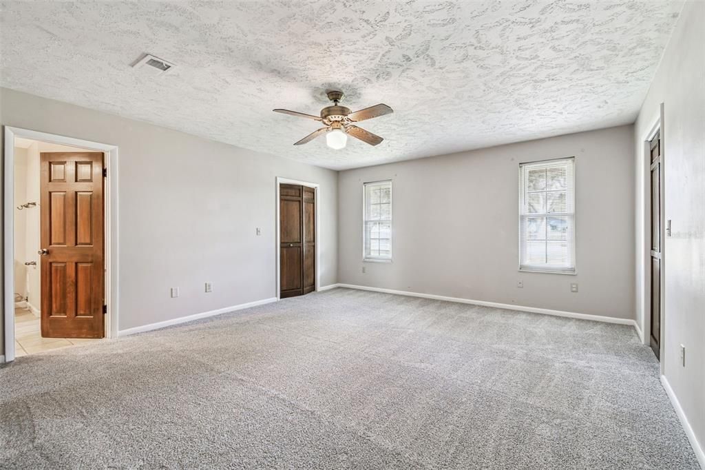 For Sale: $689,000 (4 beds, 3 baths, 3105 Square Feet)