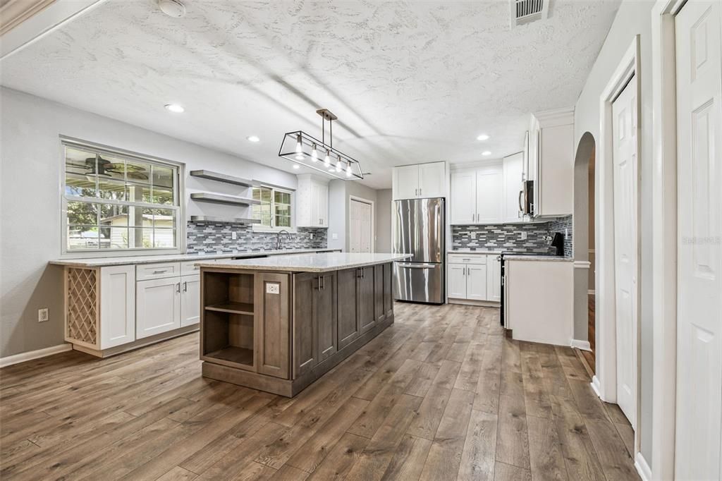 For Sale: $689,000 (4 beds, 3 baths, 3105 Square Feet)