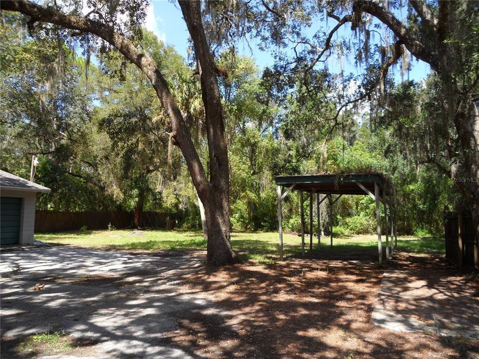 For Sale: $189,900 (2 beds, 2 baths, 1587 Square Feet)