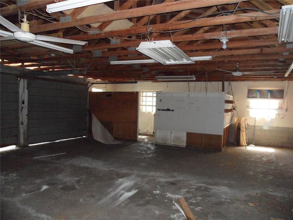 For Sale: $189,900 (2 beds, 2 baths, 1587 Square Feet)