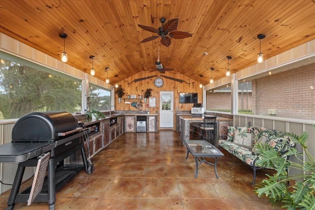 For Sale: $1,990,000 (4 beds, 4 baths, 2898 Square Feet)