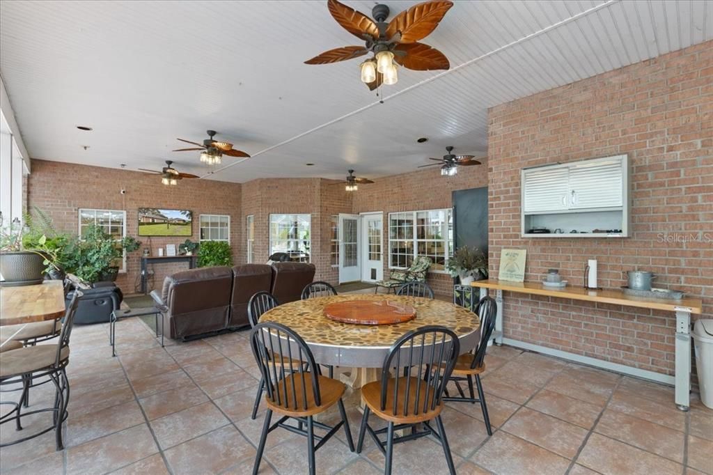 For Sale: $1,990,000 (4 beds, 4 baths, 2898 Square Feet)