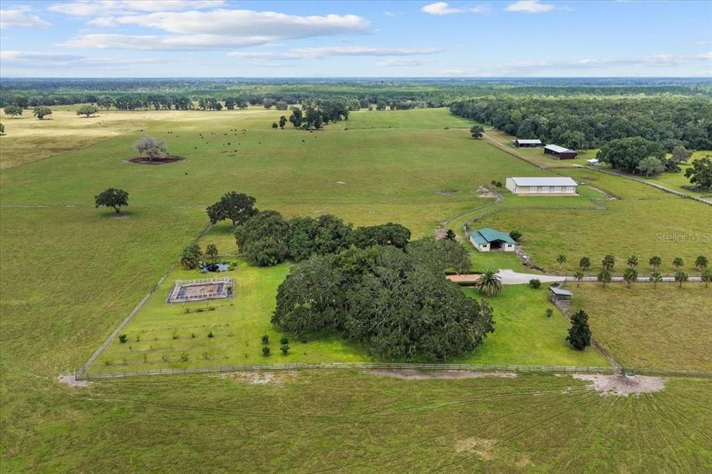 For Sale: $1,990,000 (4 beds, 4 baths, 2898 Square Feet)