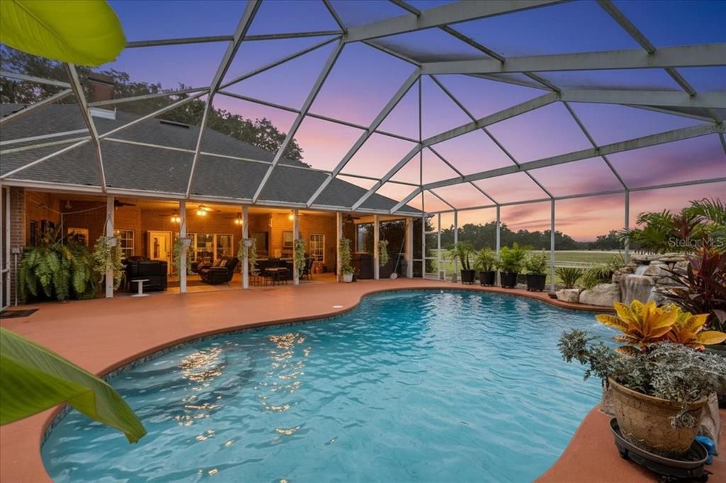 For Sale: $1,990,000 (4 beds, 4 baths, 2898 Square Feet)