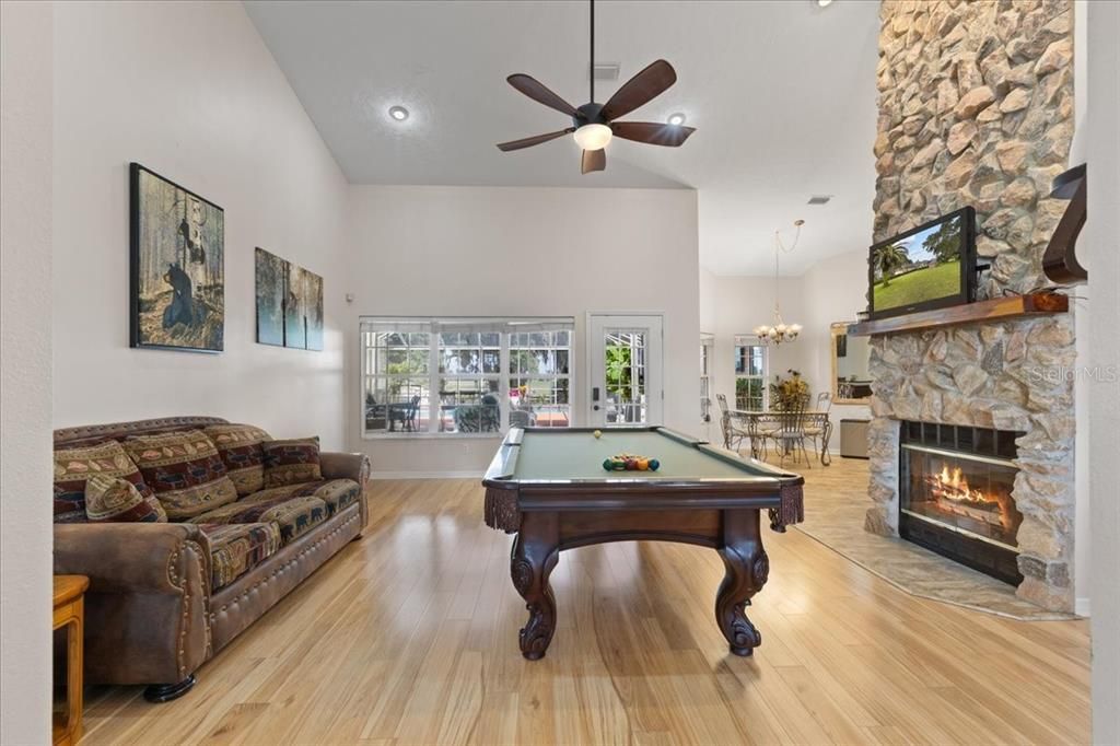 For Sale: $1,990,000 (4 beds, 4 baths, 2898 Square Feet)