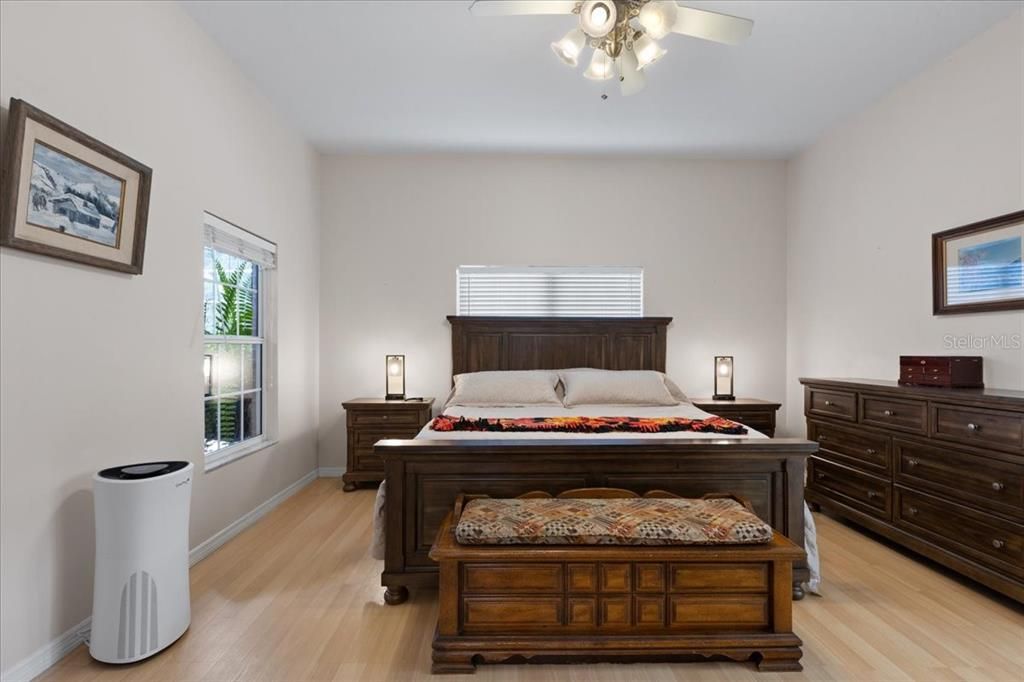 For Sale: $1,990,000 (4 beds, 4 baths, 2898 Square Feet)