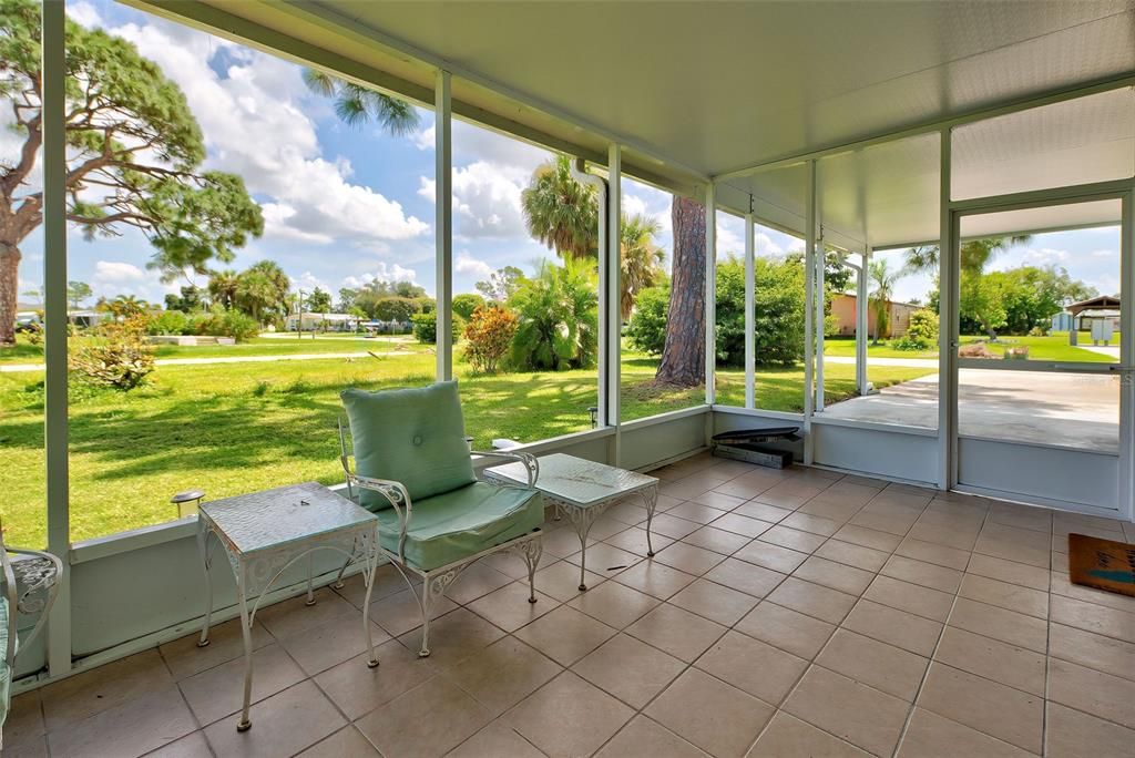 待售: $159,500 (2 贝兹, 2 浴室, 1104 平方英尺)