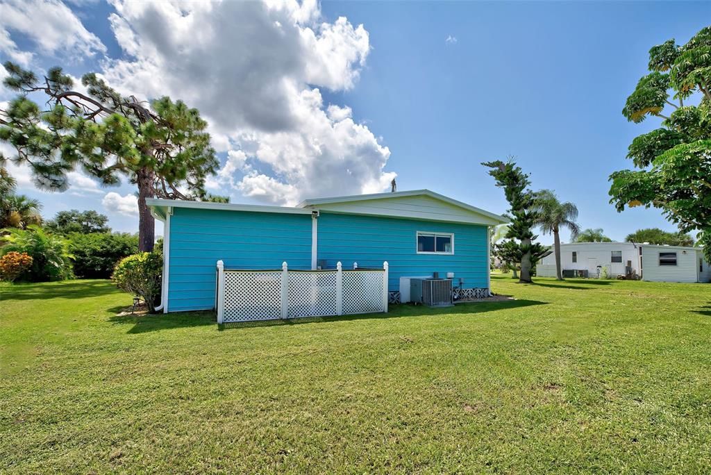 待售: $159,500 (2 贝兹, 2 浴室, 1104 平方英尺)