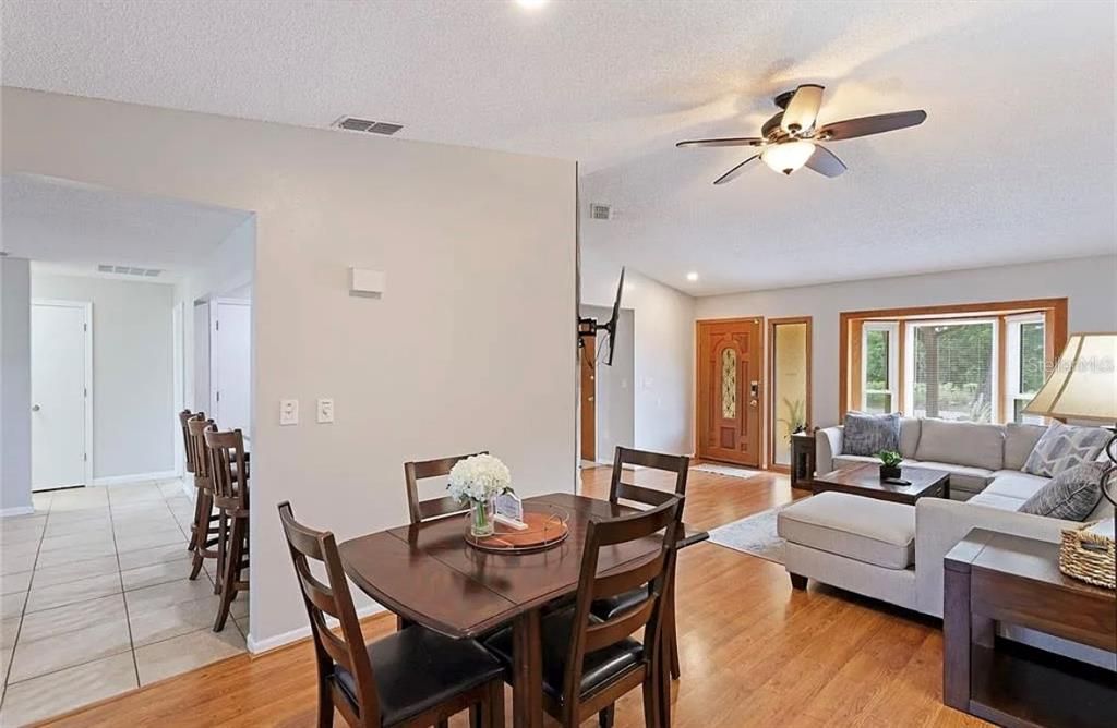 En Renta: $4,500 (3 camas, 2 baños, 1656 Pies cuadrados)