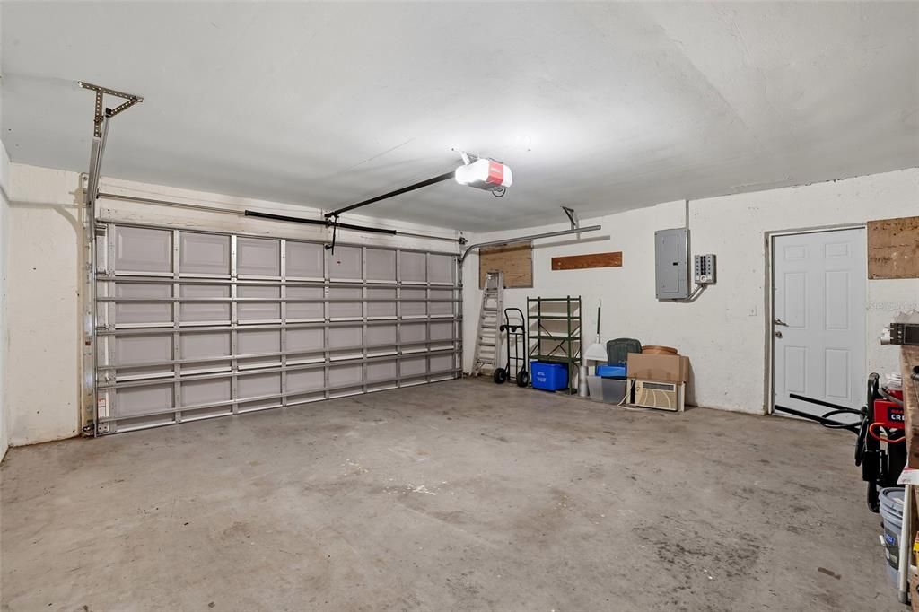 合同活跃: $260,000 (3 贝兹, 2 浴室, 1488 平方英尺)