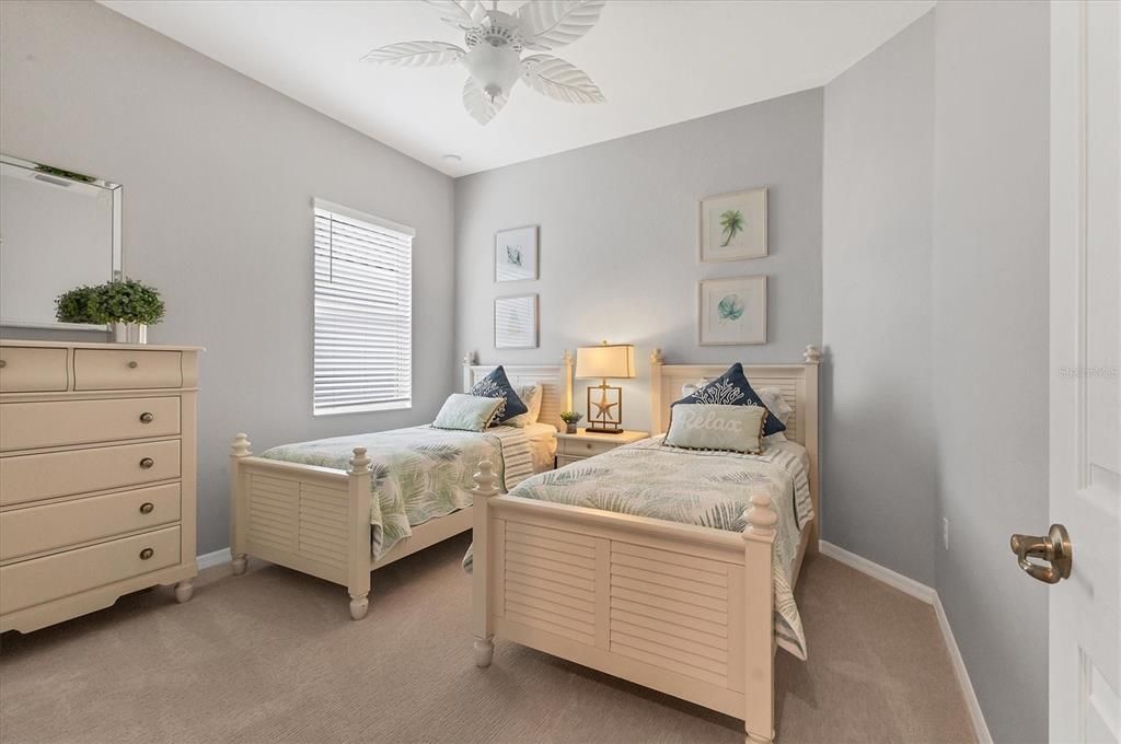 En Venta: $785,000 (4 camas, 2 baños, 2239 Pies cuadrados)