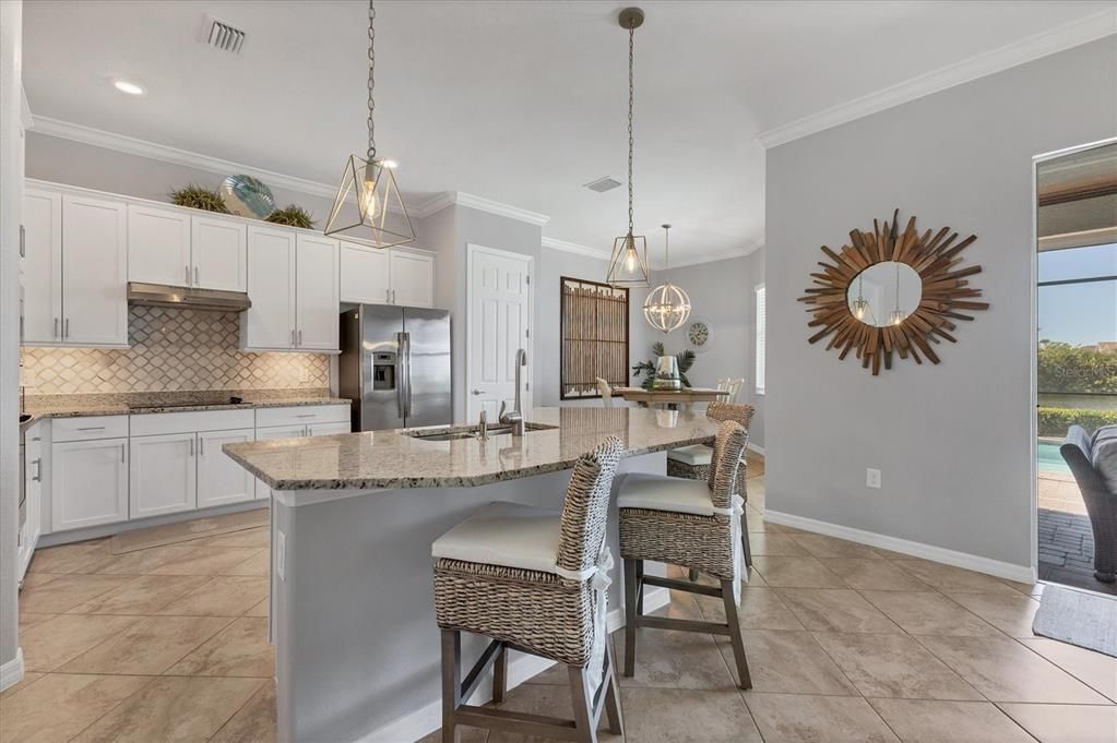 En Venta: $785,000 (4 camas, 2 baños, 2239 Pies cuadrados)