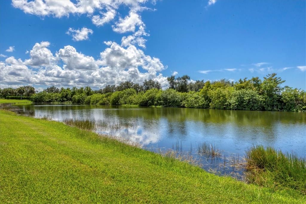 En Venta: $785,000 (4 camas, 2 baños, 2239 Pies cuadrados)