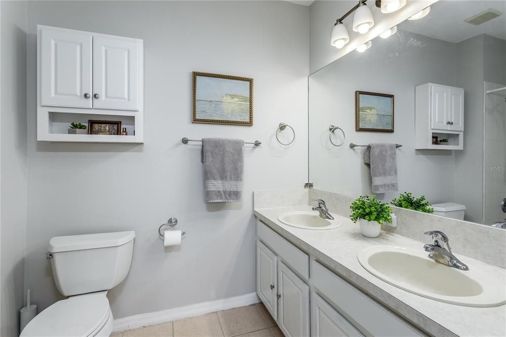 For Sale: $460,000 (3 beds, 2 baths, 1792 Square Feet)