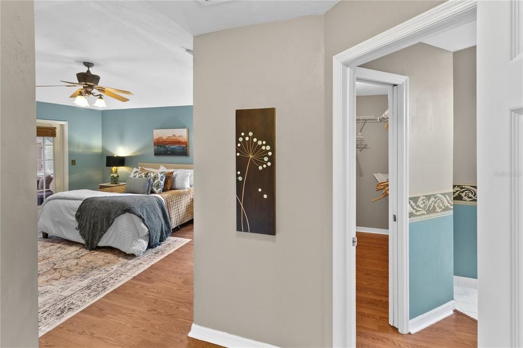 Activo con contrato: $350,000 (3 camas, 2 baños, 1982 Pies cuadrados)