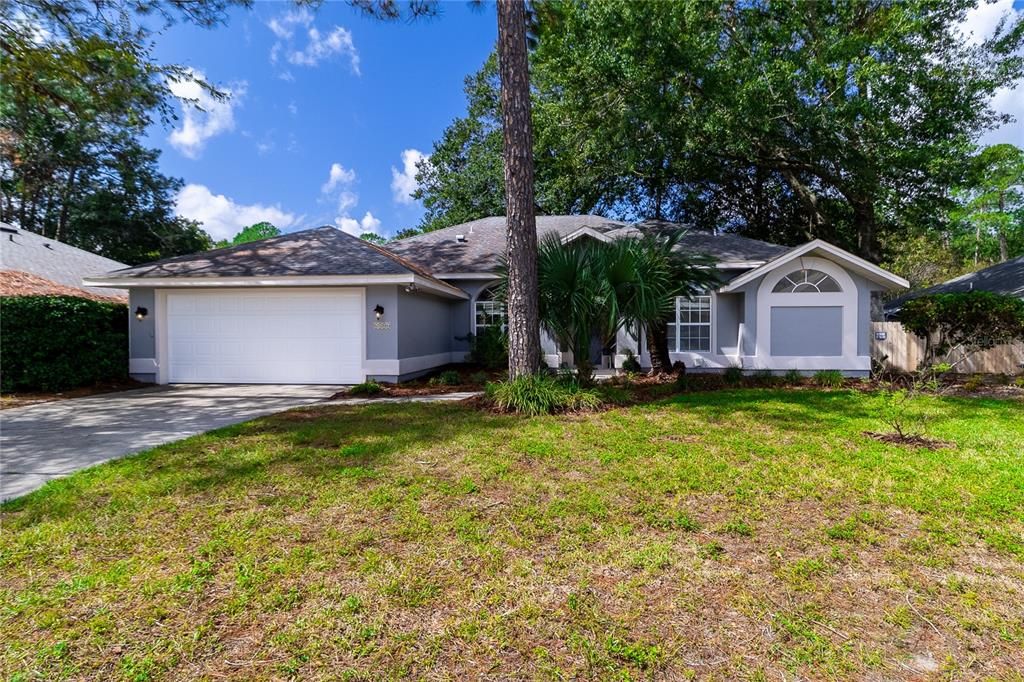 Activo con contrato: $350,000 (3 camas, 2 baños, 1982 Pies cuadrados)