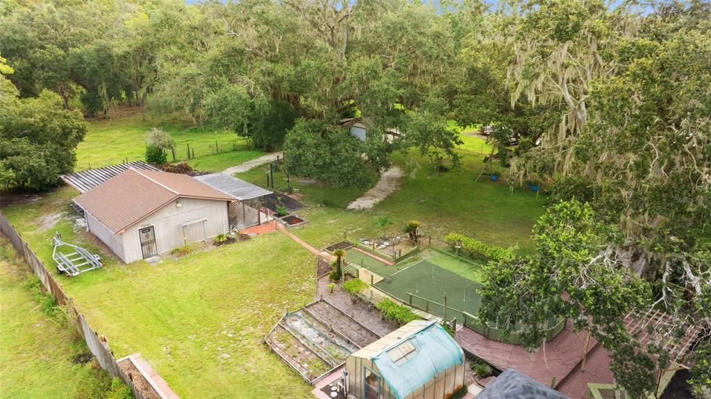 For Sale: $580,000 (3 beds, 2 baths, 2027 Square Feet)