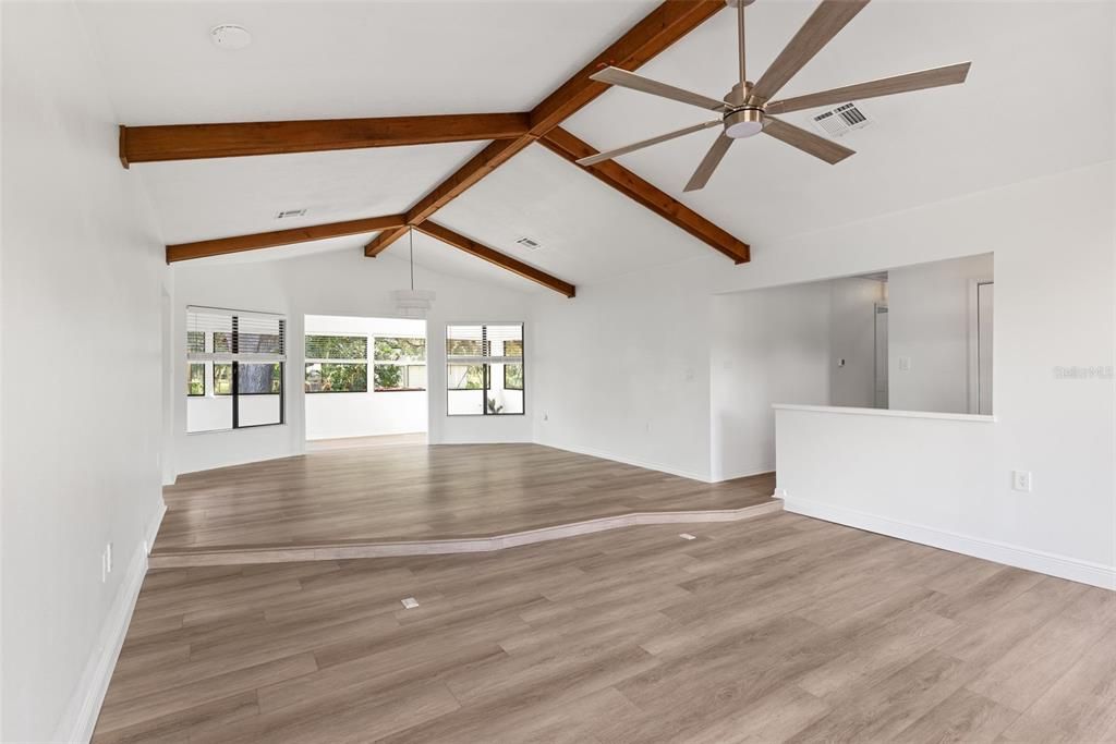 For Sale: $580,000 (3 beds, 2 baths, 2027 Square Feet)