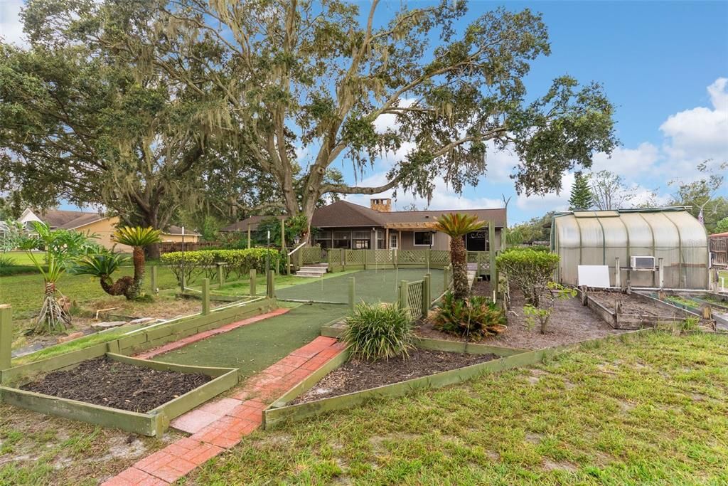 For Sale: $580,000 (3 beds, 2 baths, 2027 Square Feet)