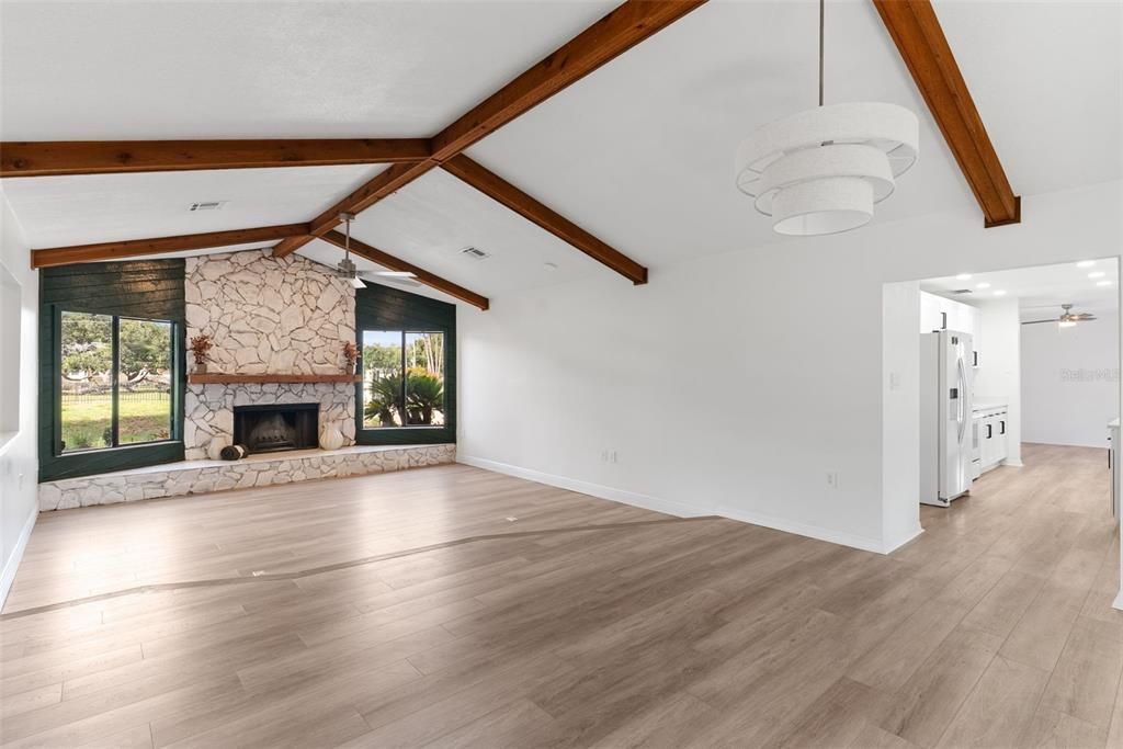 For Sale: $580,000 (3 beds, 2 baths, 2027 Square Feet)