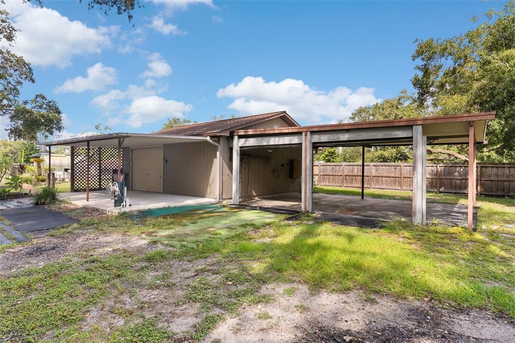 For Sale: $580,000 (3 beds, 2 baths, 2027 Square Feet)