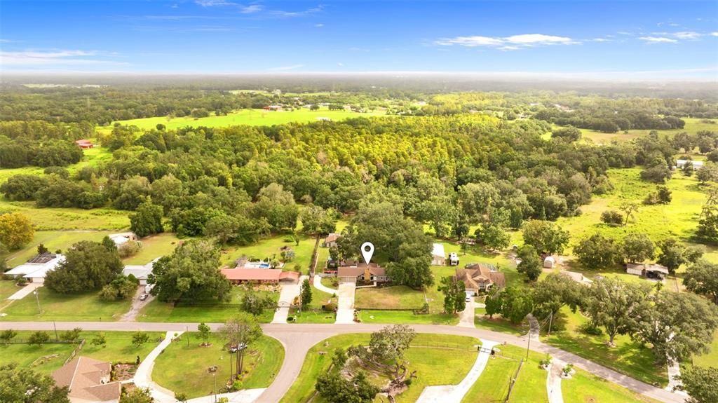 For Sale: $580,000 (3 beds, 2 baths, 2027 Square Feet)