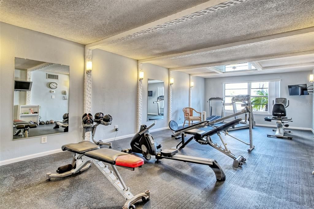 Activo con contrato: $650,000 (3 camas, 2 baños, 1474 Pies cuadrados)