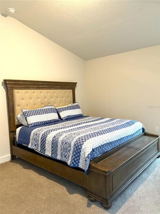 待售: $324,800 (4 贝兹, 2 浴室, 1825 平方英尺)