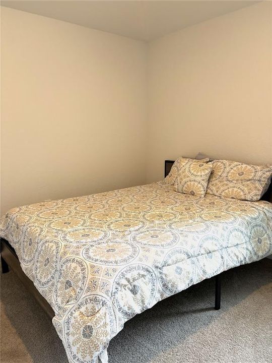 待售: $324,800 (4 贝兹, 2 浴室, 1825 平方英尺)