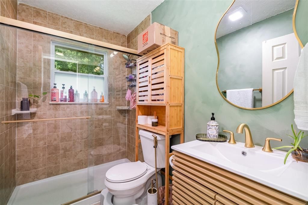 待售: $349,900 (3 贝兹, 1 浴室, 1144 平方英尺)