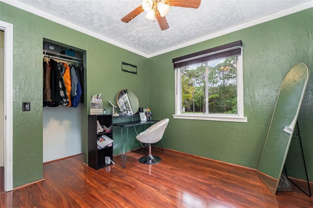 待售: $349,900 (3 贝兹, 1 浴室, 1144 平方英尺)