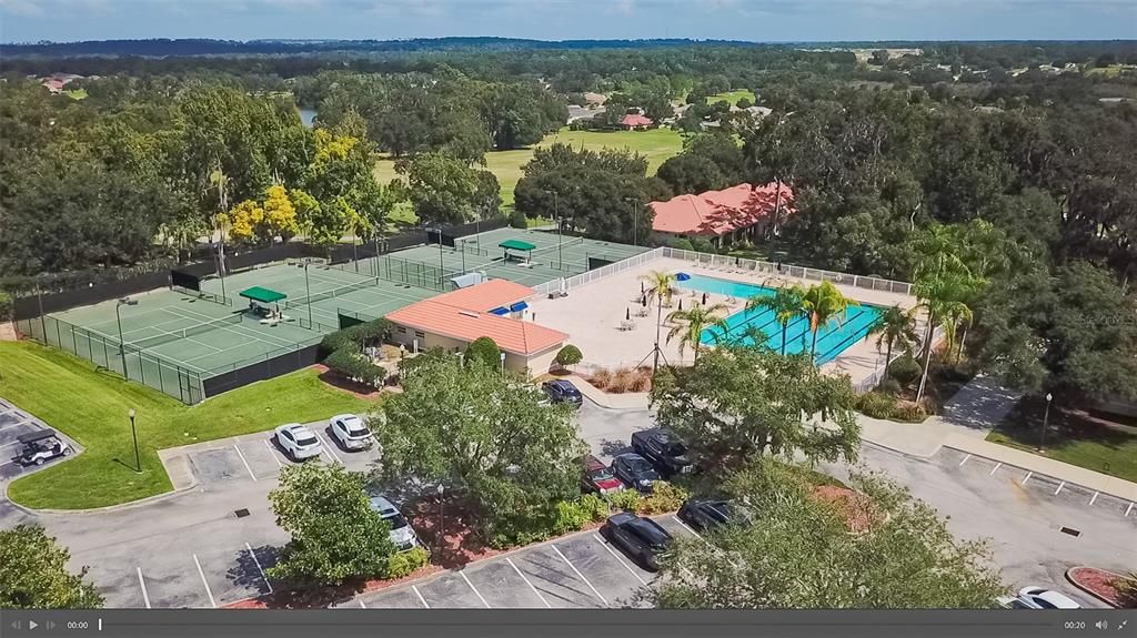 Activo con contrato: $695,000 (4 camas, 3 baños, 2601 Pies cuadrados)