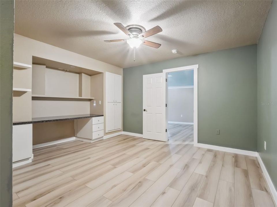 For Sale: $1,050,000 (4 beds, 3 baths, 3182 Square Feet)