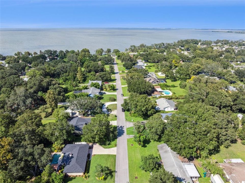 For Sale: $1,050,000 (4 beds, 3 baths, 3182 Square Feet)